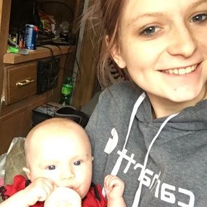 Meet your Posher, Candace